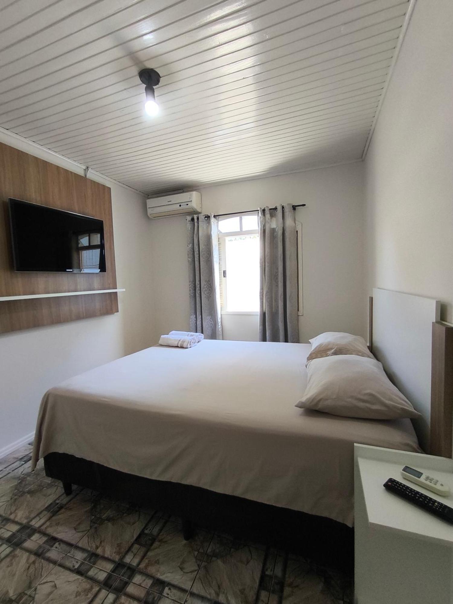 Casa Inteira Com Piscina Holiday home *